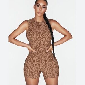 Fendi x skims romper jumpsuit shape wear USA M